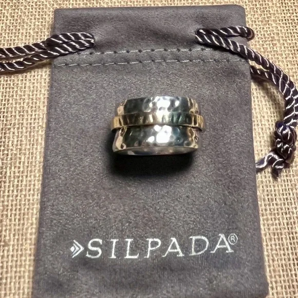 Silpada Hammered Circle Ring - Picture 3 of 13